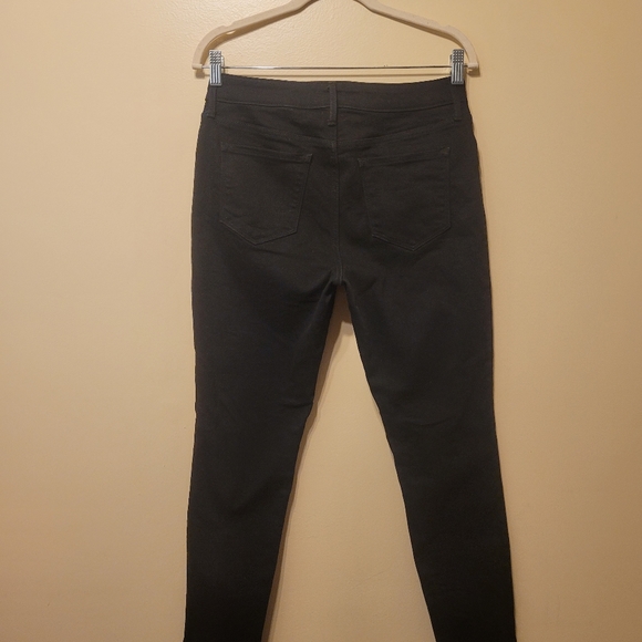 Black Old Navy, Rockstar Super Skinny Mid-Rise, Size 10 Short - Picture 7 of 7
